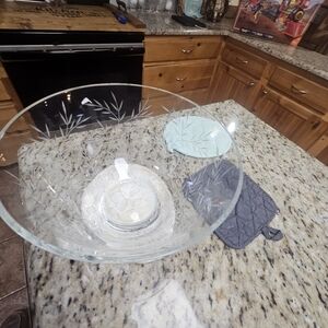 Design Guild Etched Glass Bowl